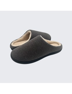 High-quality thick fur-lined slippers with wooden soles.