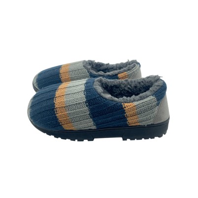 Knitted warm indoor slippers