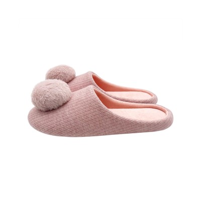 Pom-pom closed-toe indoor ballet slippers