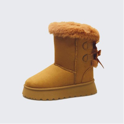 Snow boots with bow decoration