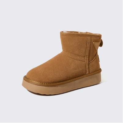 Vegan suede and faux fur snow boots