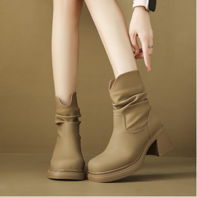 Luxurious women's round-toe ankle boots