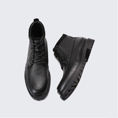 Brown business-style lace-up ankle boots